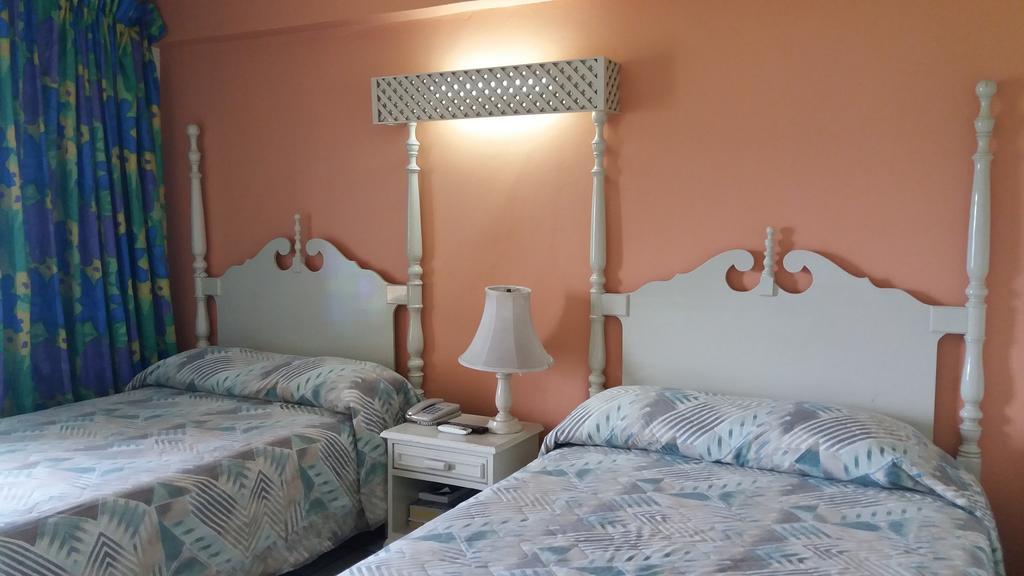 The Wexford Hotel モンテゴ・ベイ エクステリア 写真